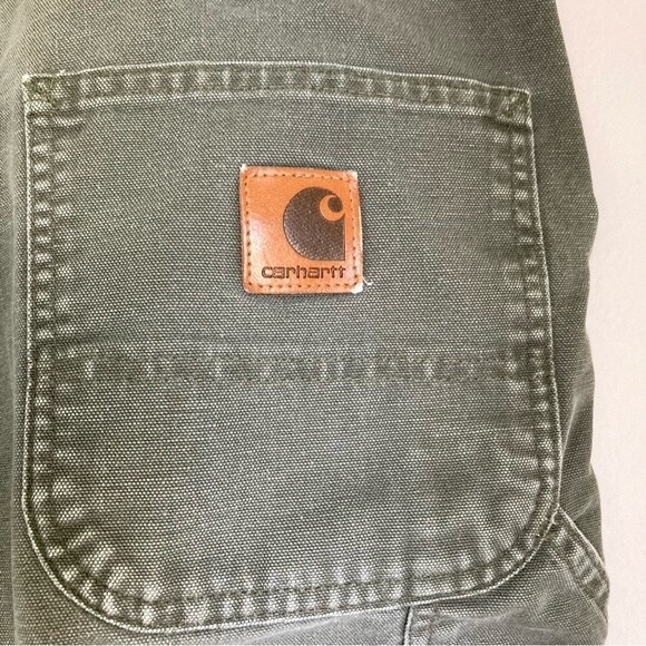 Carhartt Men’s khaki gray green shorts size 42.  Good used condition! - Picture 2 of 7